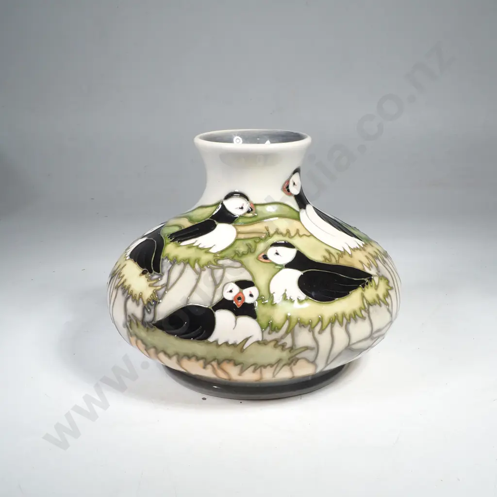 Boxed Moorcroft Puffin Vase of Squat Form Designed by Carole Lovatt in 1997 Image 1++