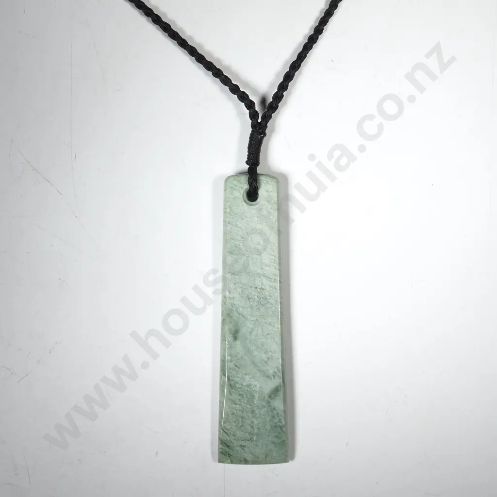 Pounamu/Greenstone  Toki Pendant w Adjustable Cord Image 1++