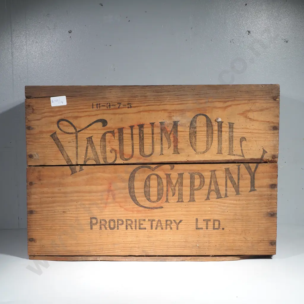 Laurel Kerosene Wooden Crate Produced by the Vacuum Oil Company Image 1++