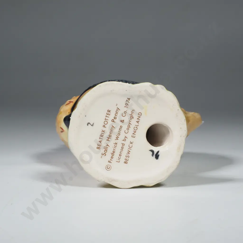 Beswick Beatrix Potter "Sally Henny Penny" Figurine Image 1++