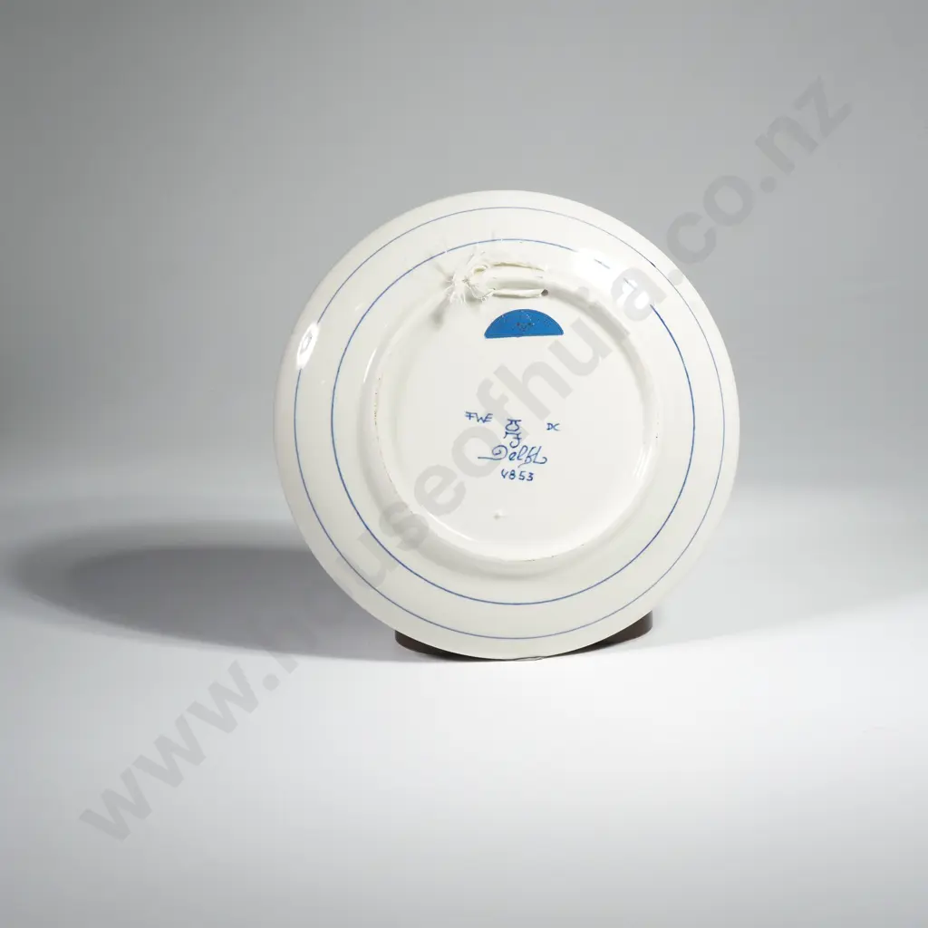 Delft Blue & White Wall Plate w Floral Decoration Image 1++