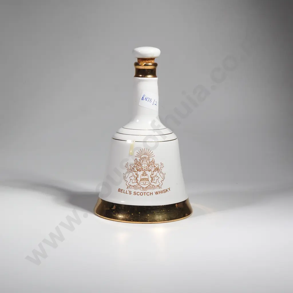 Scotch Whisky Commemorative Porcelain Decanter by Wade to Celebrate the Birth of Prince William of Wales Image 1++