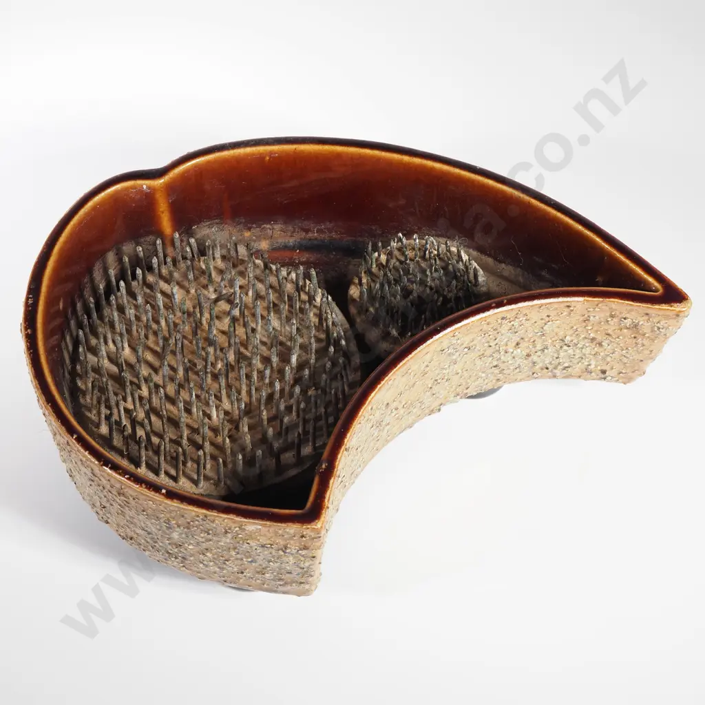Vintage Mid-Century Japanese Footed Yamasan Ikebana Ceramic Bowl Image 1++