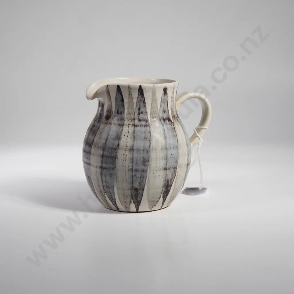 Hanmer Pottery Milk Jug Image 1++