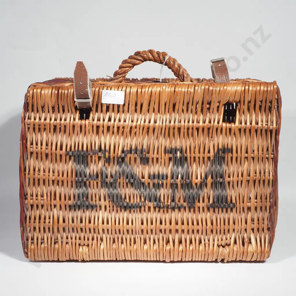 Vintage Fortnum & Mason Woven Wicker Hamper Image 1++