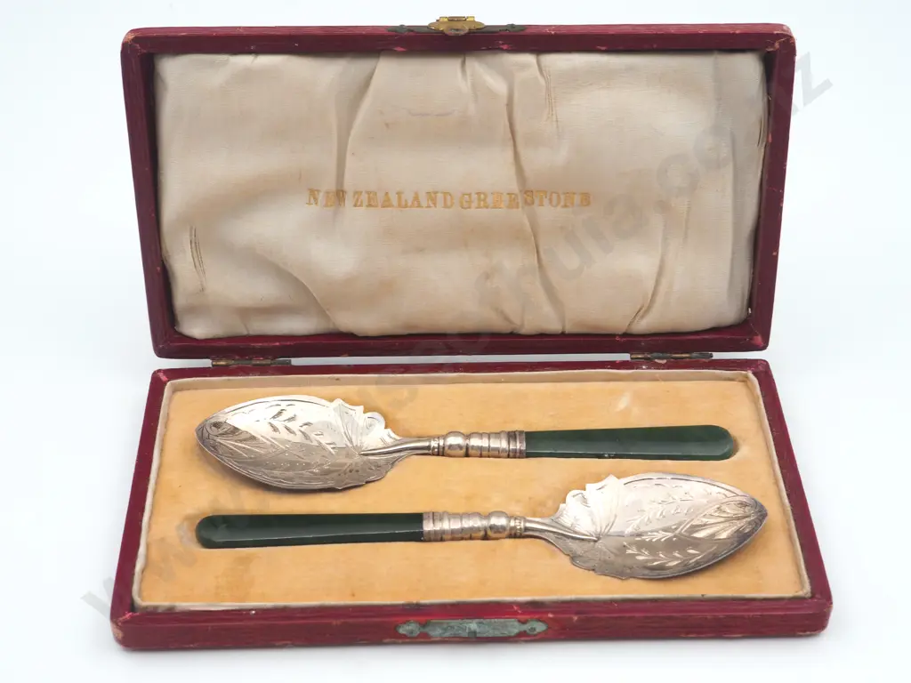 Cased Pair of Sterling Silver  Kawakawa Greenstone Jam Spoons Image 1++