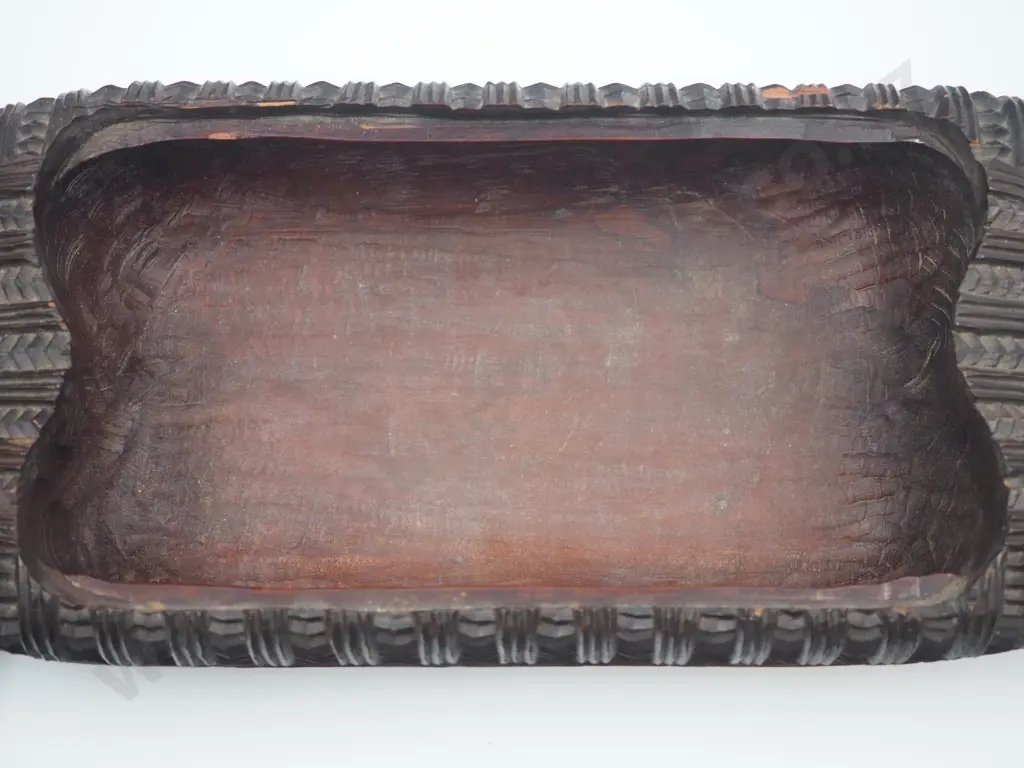 An Exceptional Antique Carved Wakahuia (Treasure Box) Image 1++