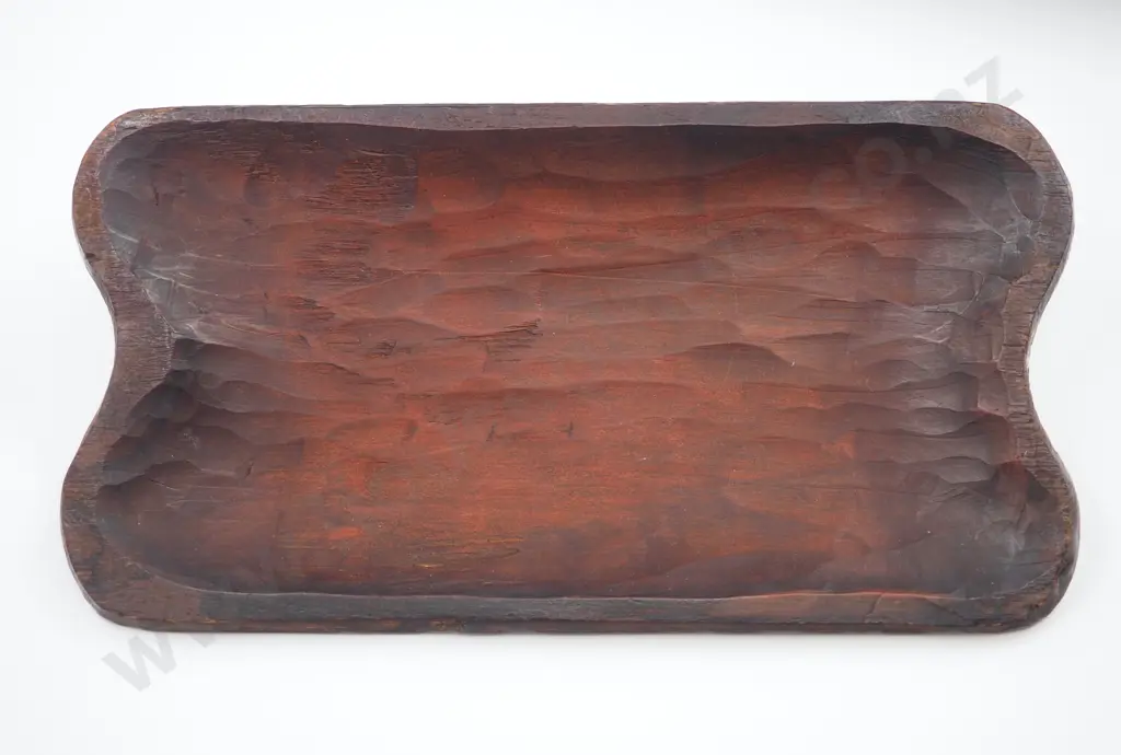 An Exceptional Antique Carved Wakahuia (Treasure Box) Image 1++