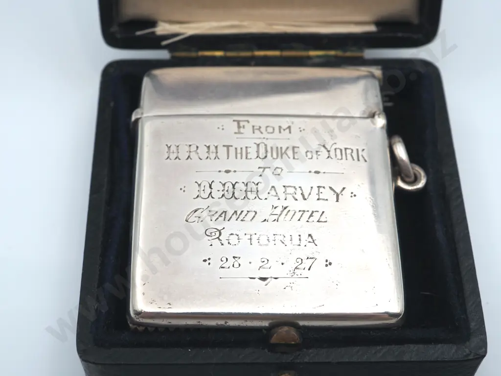 Of Royal Interest. Exceptional Sterling Silver Vesta 1927 Presented by HRH the Duke of York ( George VI ) Image 1++