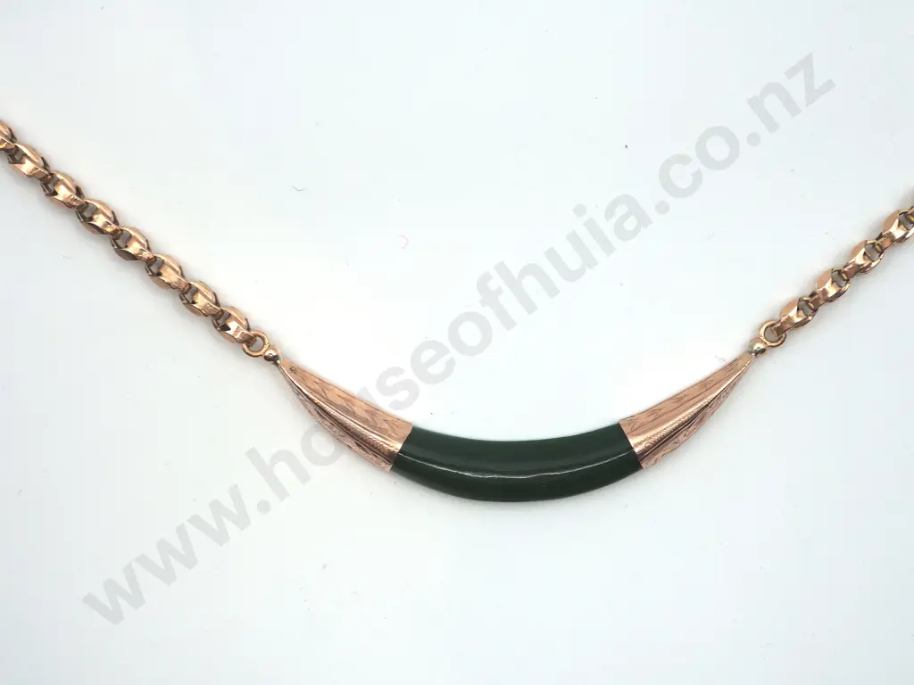 Colonial Fancy Link 9ct & Greenstone Necklace Image 1++