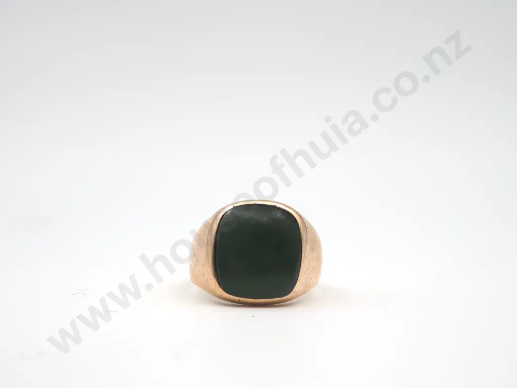 Signet Ring in 9ct Gold & Greenstone Image 1++