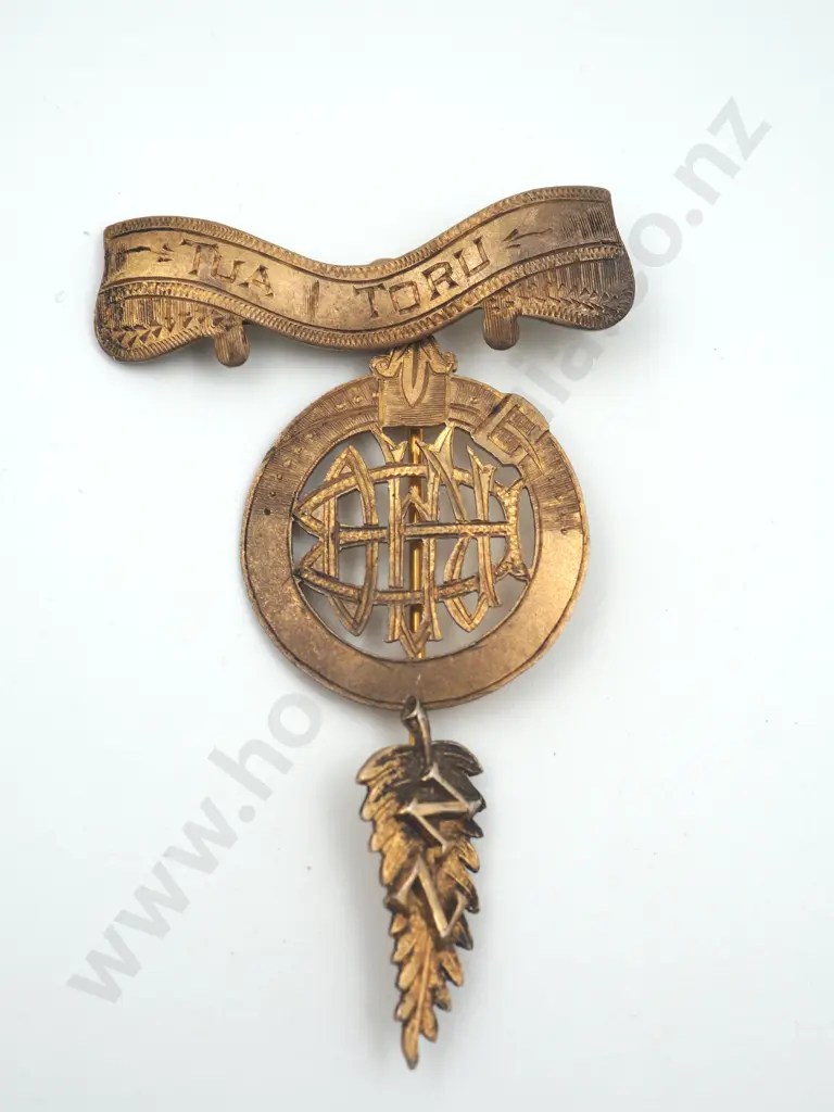 Sterling Silver "Tua Toru" NZ Pin  Image 1++