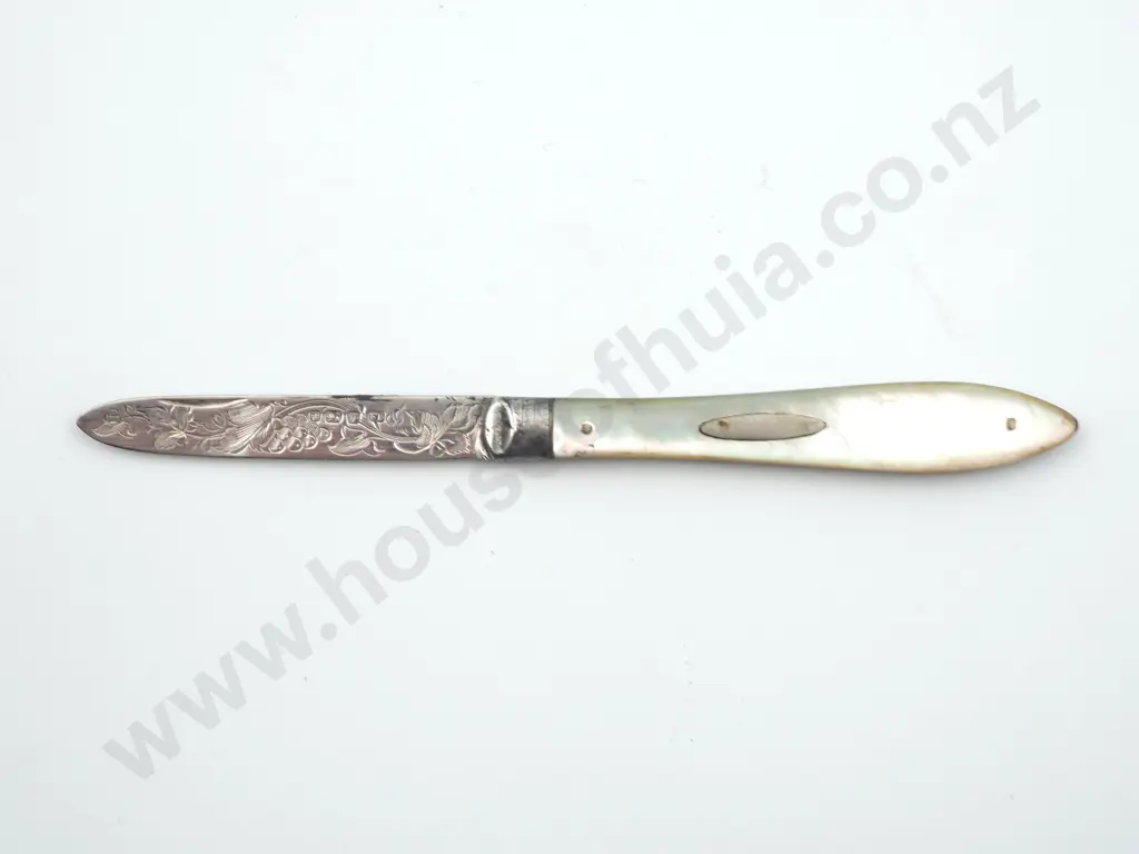 Antique Pocket Knife w Mother of Pearl Handle & Engraved Sterling Silver Blade Image 1++