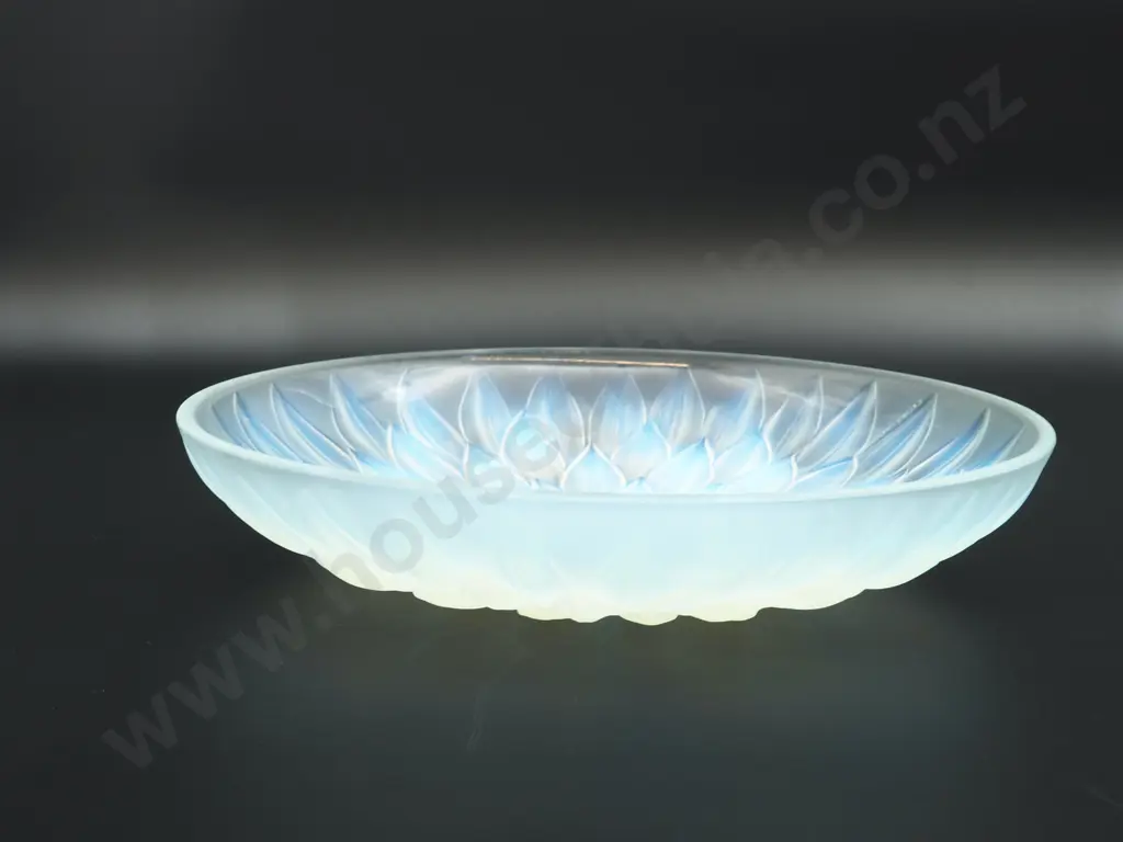 Etling 145  Opalescent Glass Bowl  Image 1++