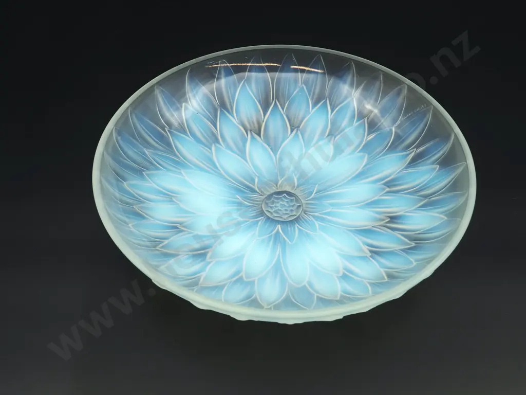 Etling 145  Opalescent Glass Bowl  Image 1++