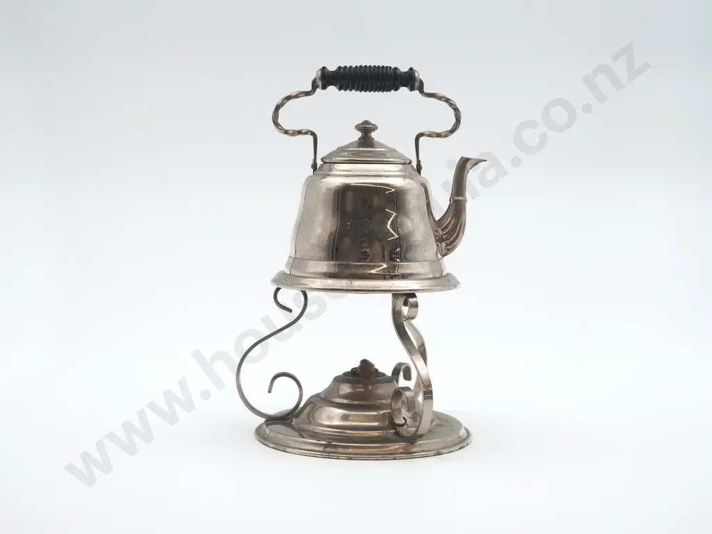 S/P Spirit Kettle on Stand  Image 1++