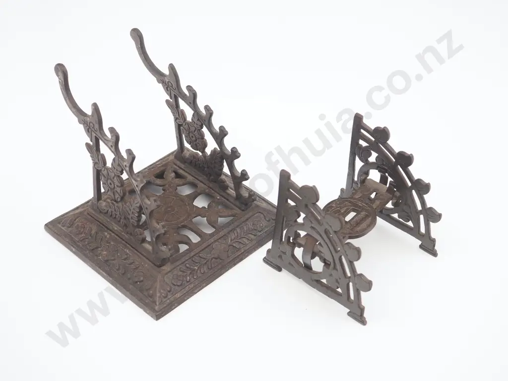 Pair of Cast Iron Pipe Stands  Image 1++