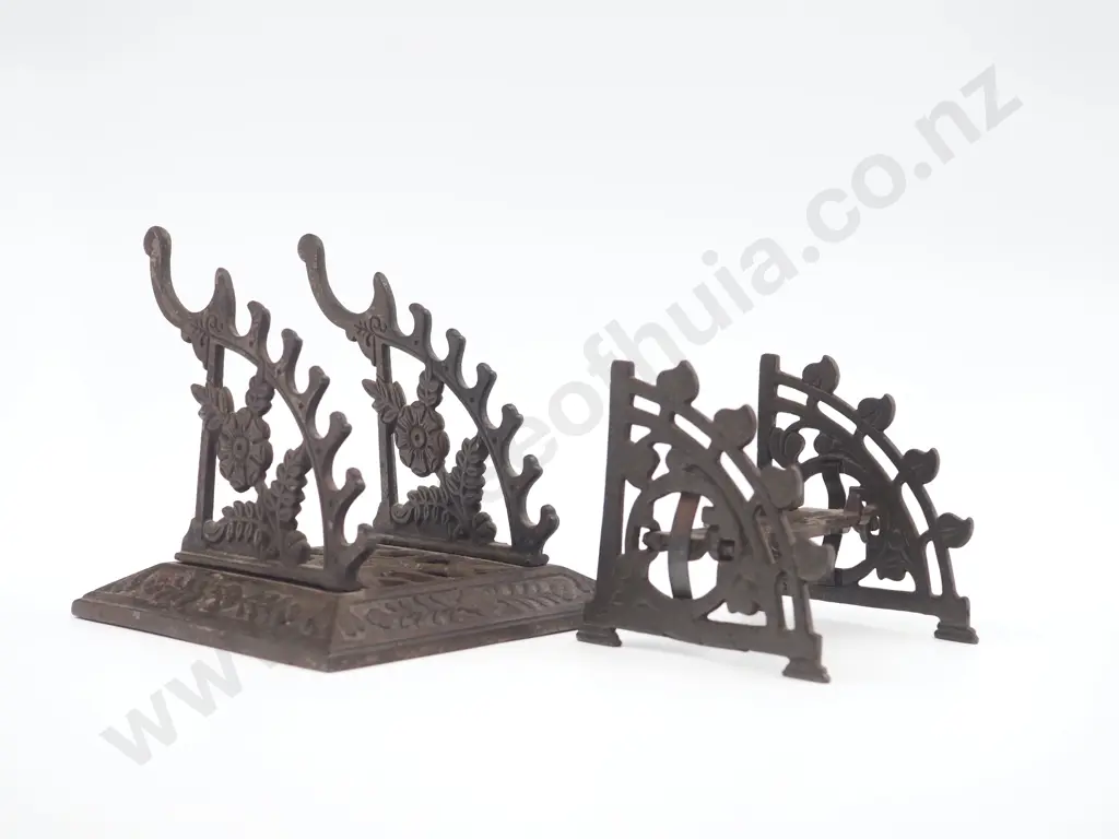 Pair of Cast Iron Pipe Stands  Image 1++