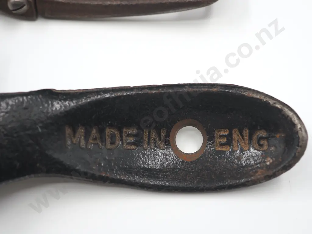 Box of Vintage Plaining Tools Including One Unused in Box Image 1++