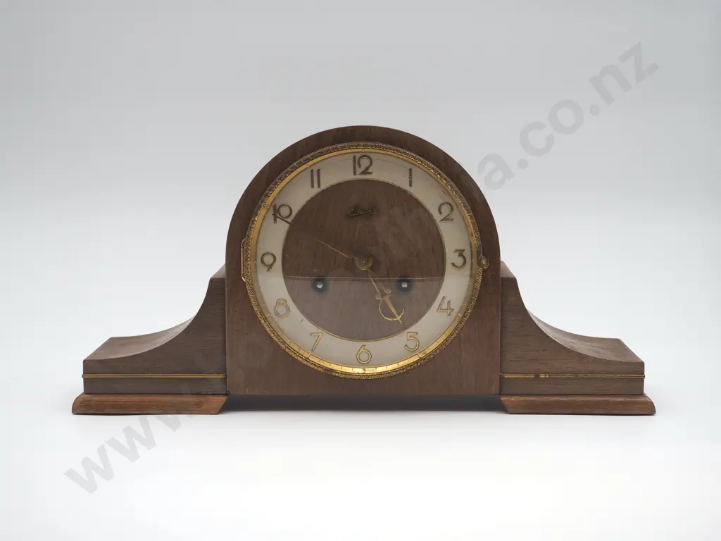 1940s Art Deco Clock Image 1++