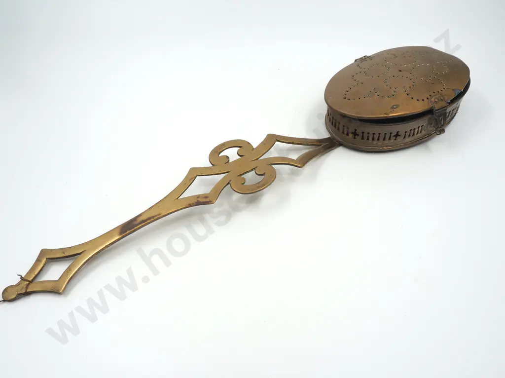 Decorative Brass Bed Warmer Image 1++