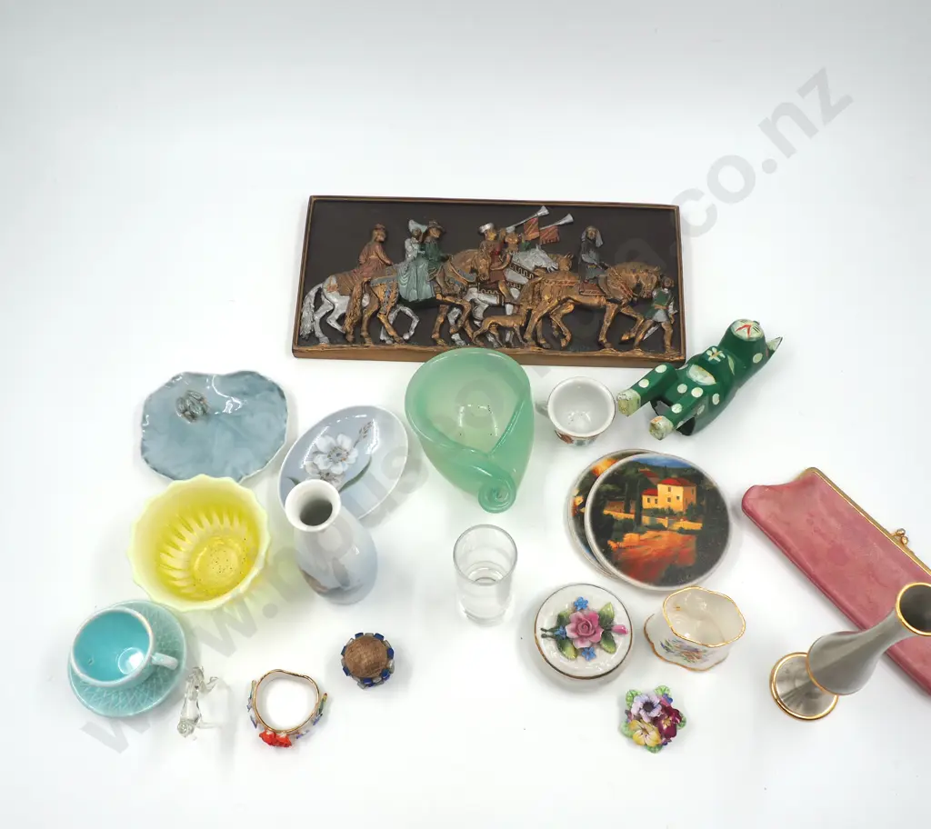Bulk Lot of China & Assorted Items Image 1++