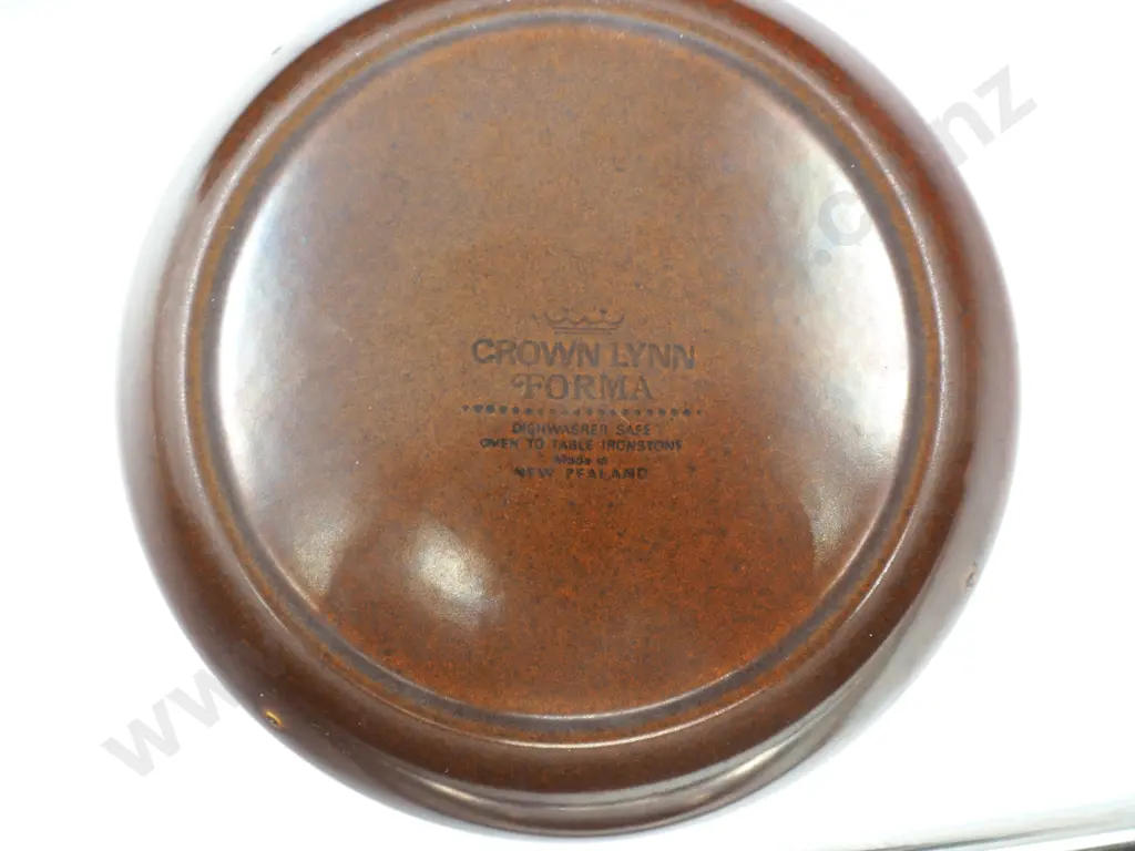 Lot of Crown Lynn Earthenware  Image 1++