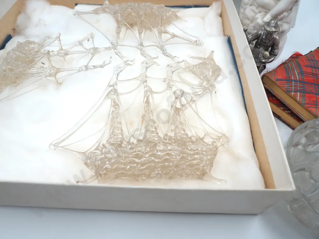 Lot of Decorative Figurines  Image 1++