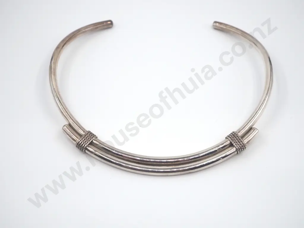 Sterling Silver Collar Image 1++