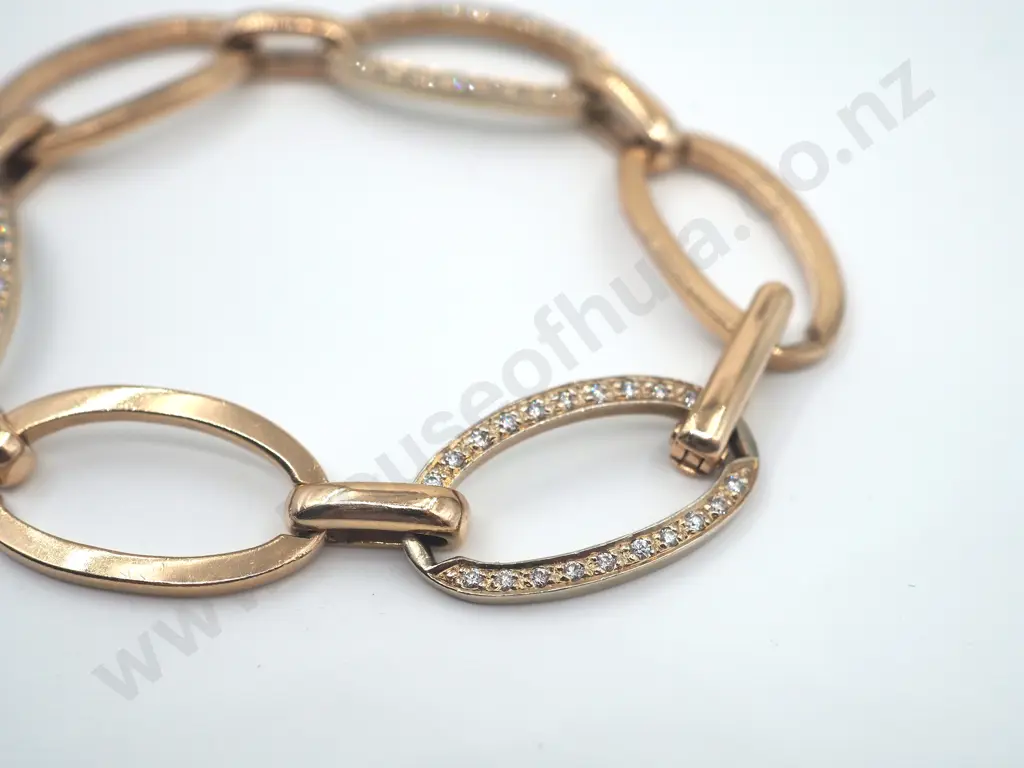 Oval Link Diamond Studded 9ct Gold Bracelet Image 1++