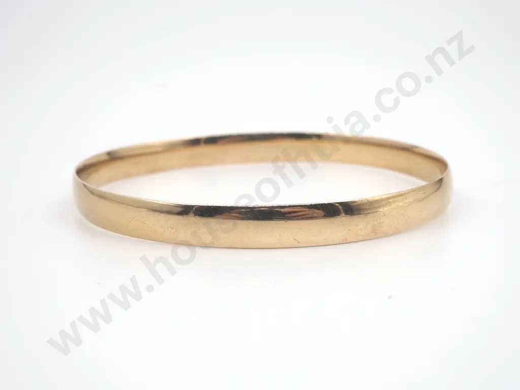 Polished 9ct Gold Bangle Image 1++