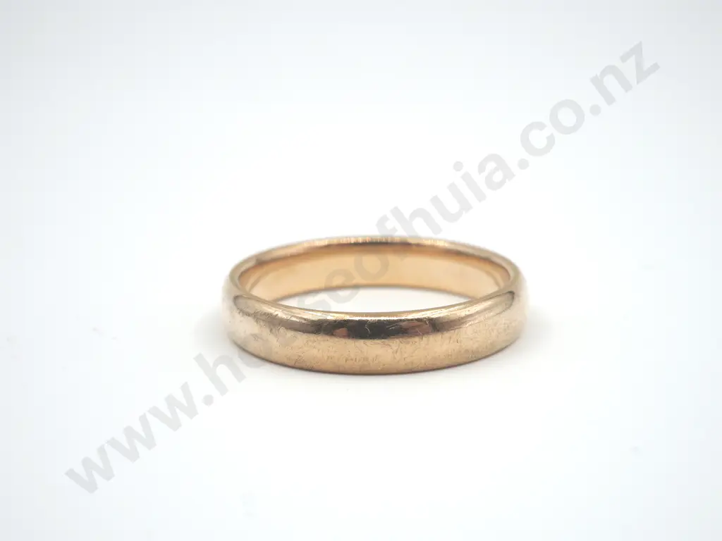 Plain Band in 9ct Gold Image 1++