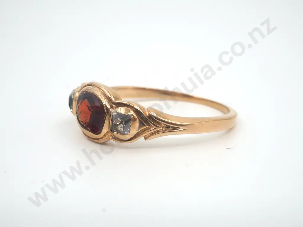 Garnet & Diamond Ring in 18ct Gold Image 1++