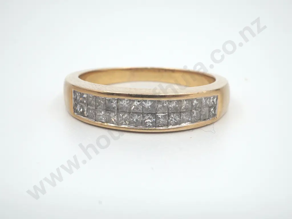 Diamond Half Eternity Ring in 14ct Gold Image 1++