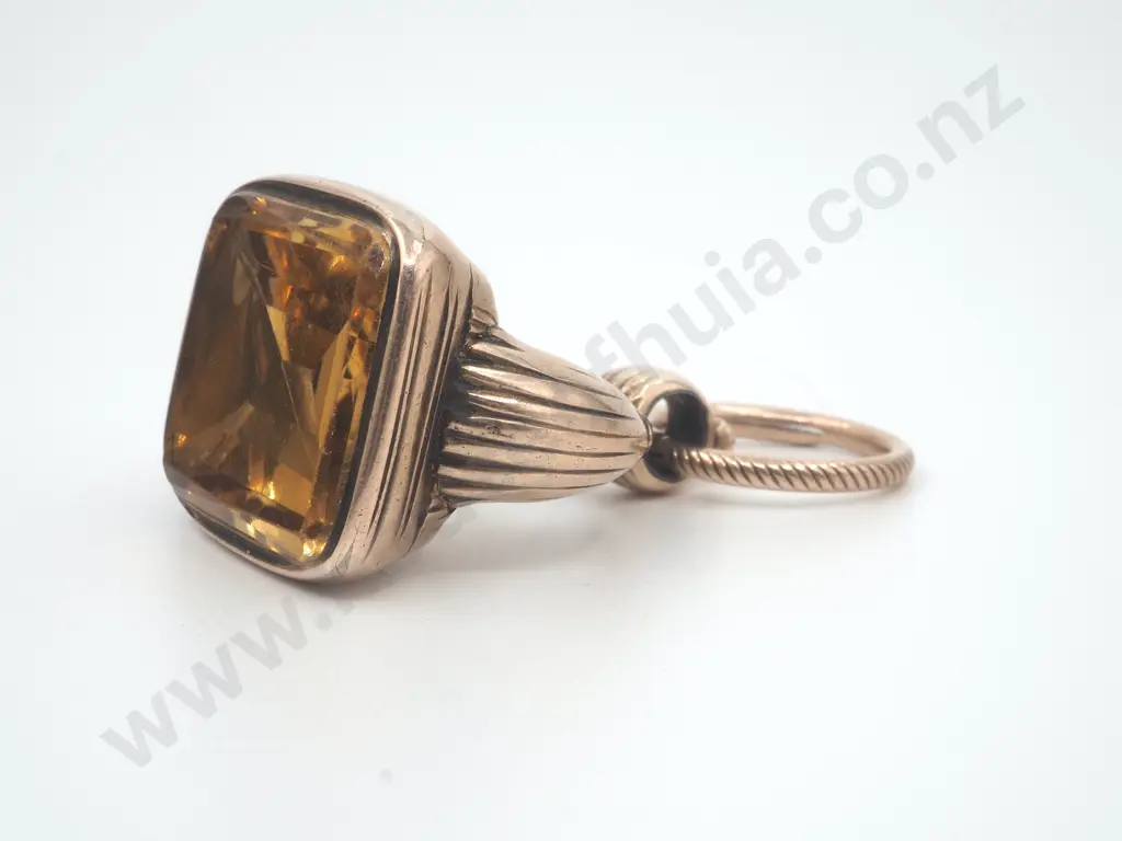 Antique Seal w Yellow Stone Image 1++