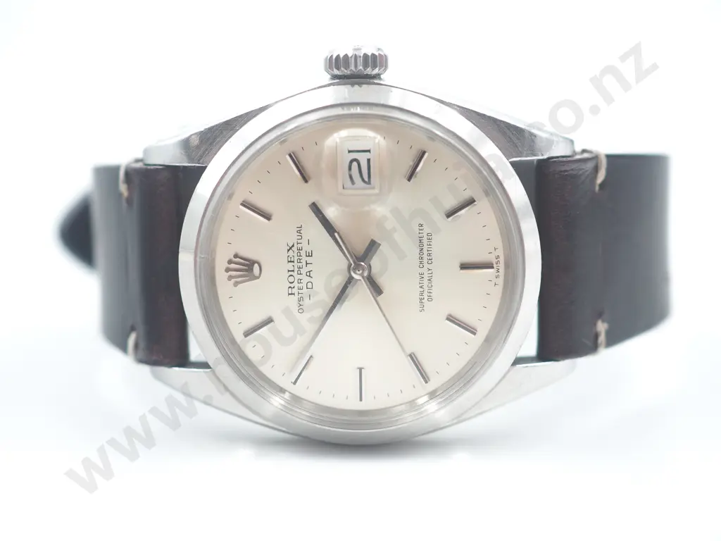 Rolex Oyster Perpetual Date Ref 1500 on Leather Strap Image 1++