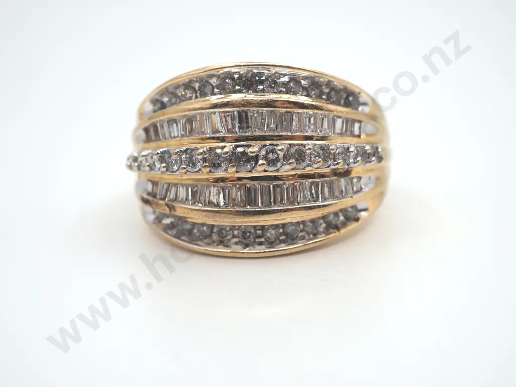 Diamond Ring in 10ct Gold  w Valuation ($4,300.00) Image 1++