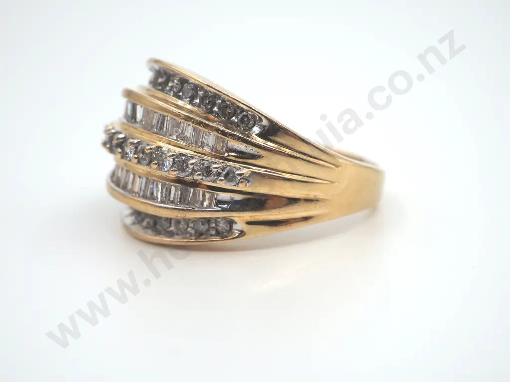 Diamond Ring in 10ct Gold  w Valuation ($4,300.00) Image 1++