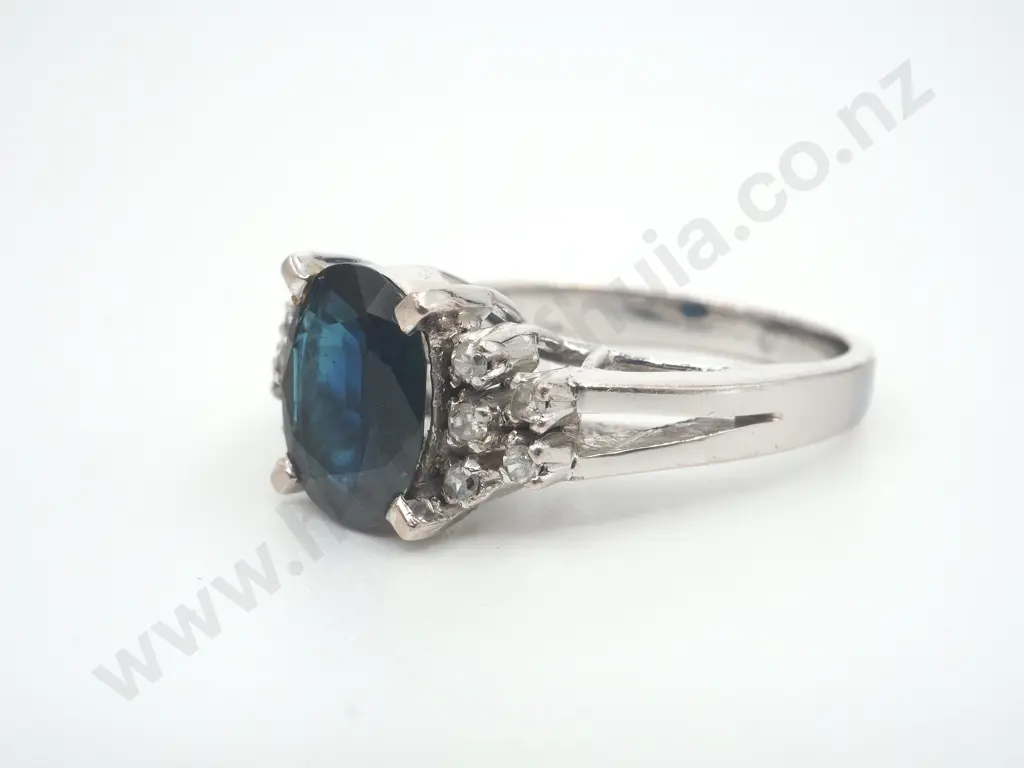 Sapphire & Diamond 18ct Gold Ring Image 1++