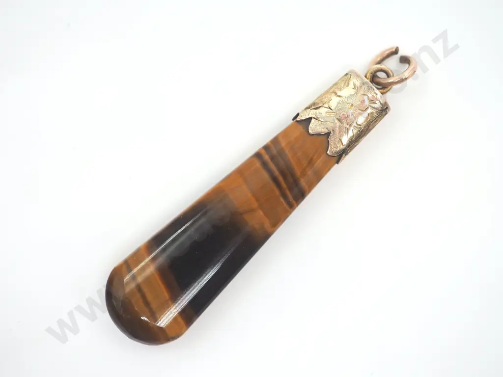 Tigers Eye Colonial Pendant w 9ct Gold Cap Image 1++