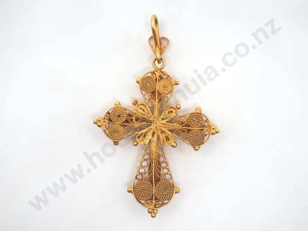 Filagree 22ct Gold Cross Image 1++