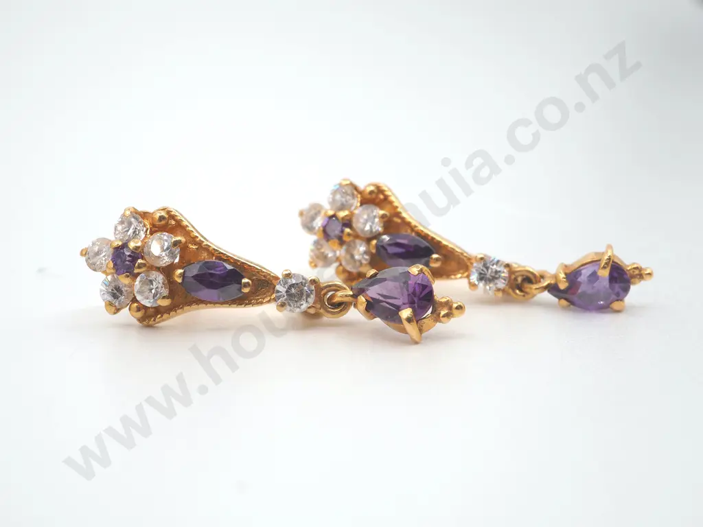Gemstone Earrings in 22ct Gold Image 1++