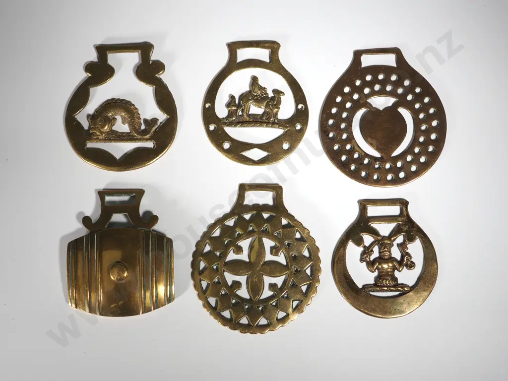 Selection of Six Antique Horse Brasses Image 1++