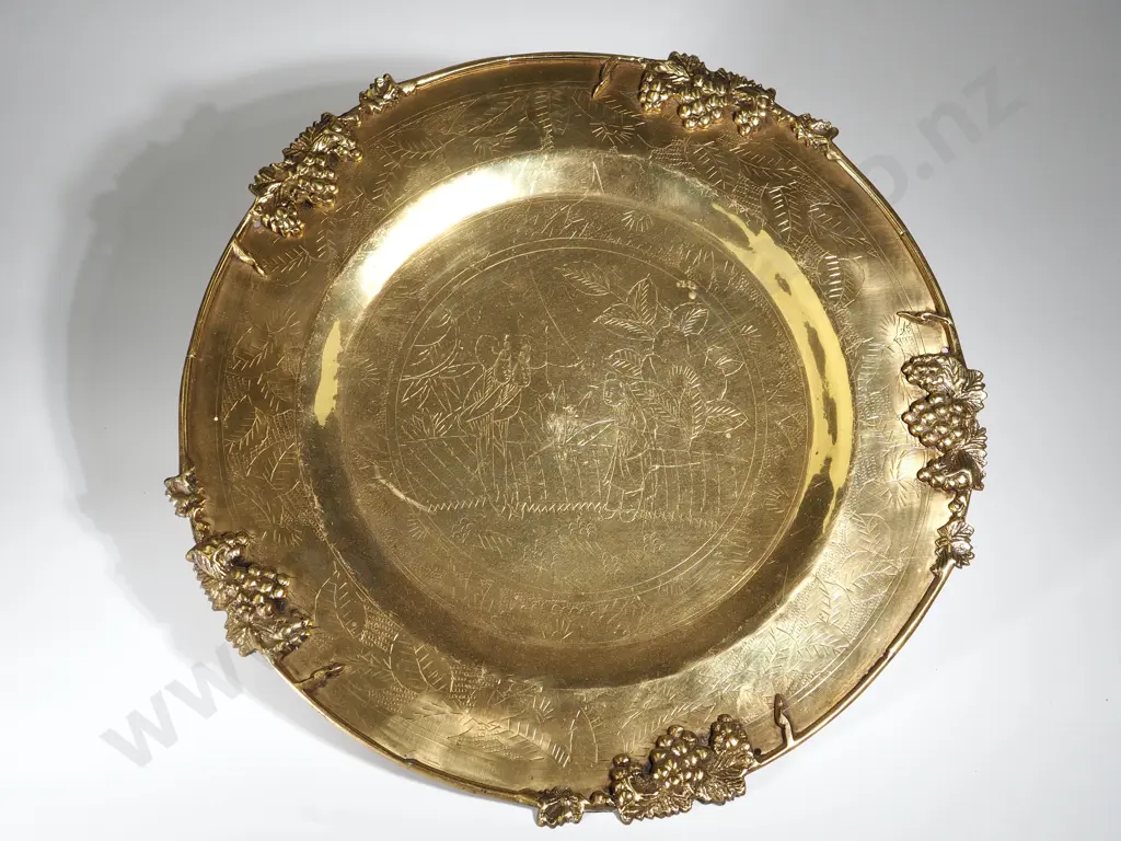 Large Vintage Oriental Decorative Brass Charger Image 1++