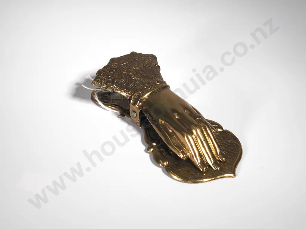Decorative Brass Hand Letter Clip Image 1++