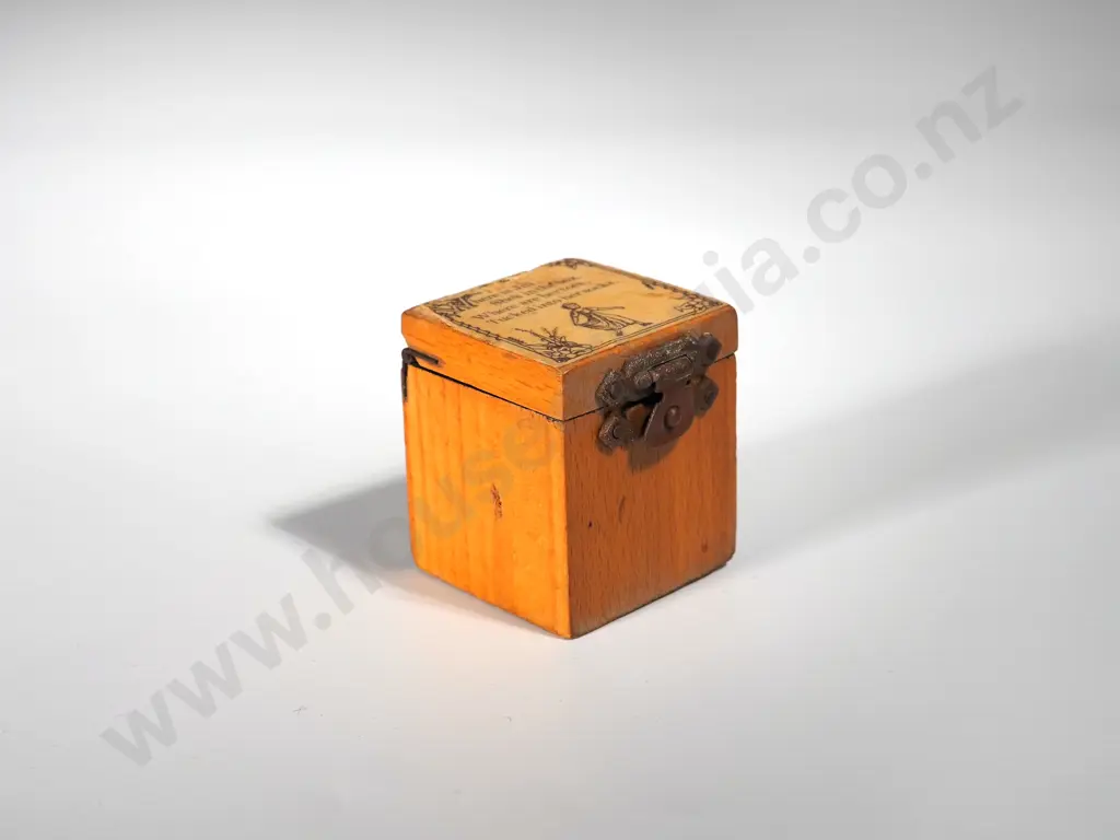 Mid Century Wooden 'Jill in the Box' Image 1++