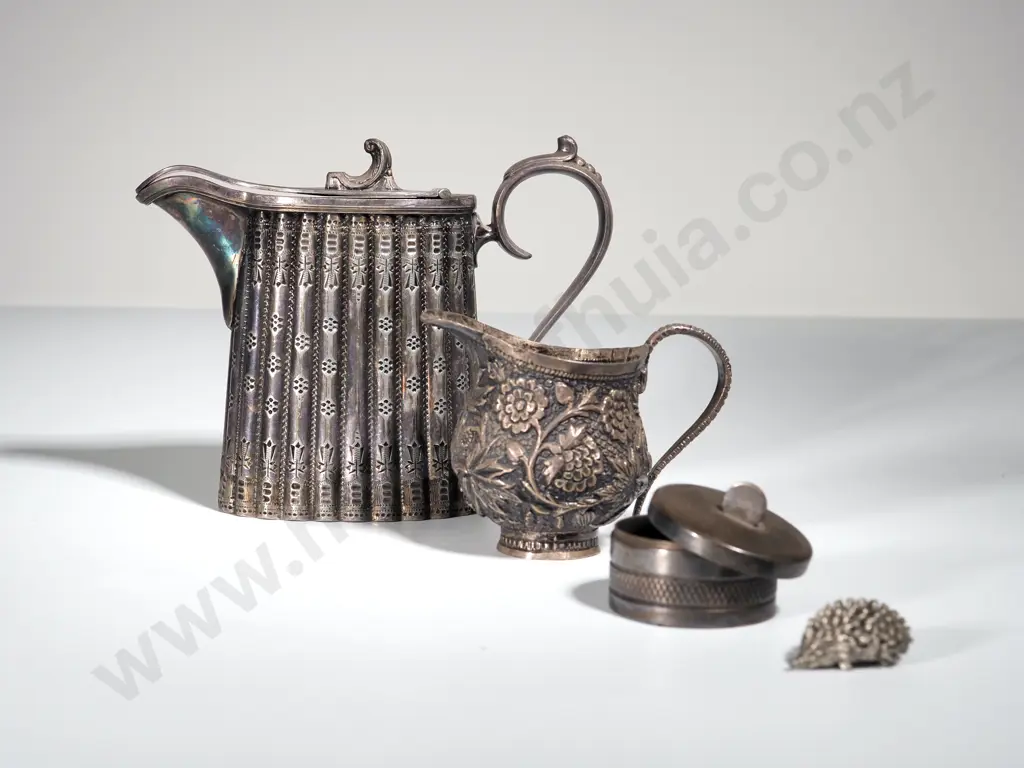 Mixed Lot of S/P Teapot, Milk Jug, Circular Box & Metal Hedgehog Image 1++