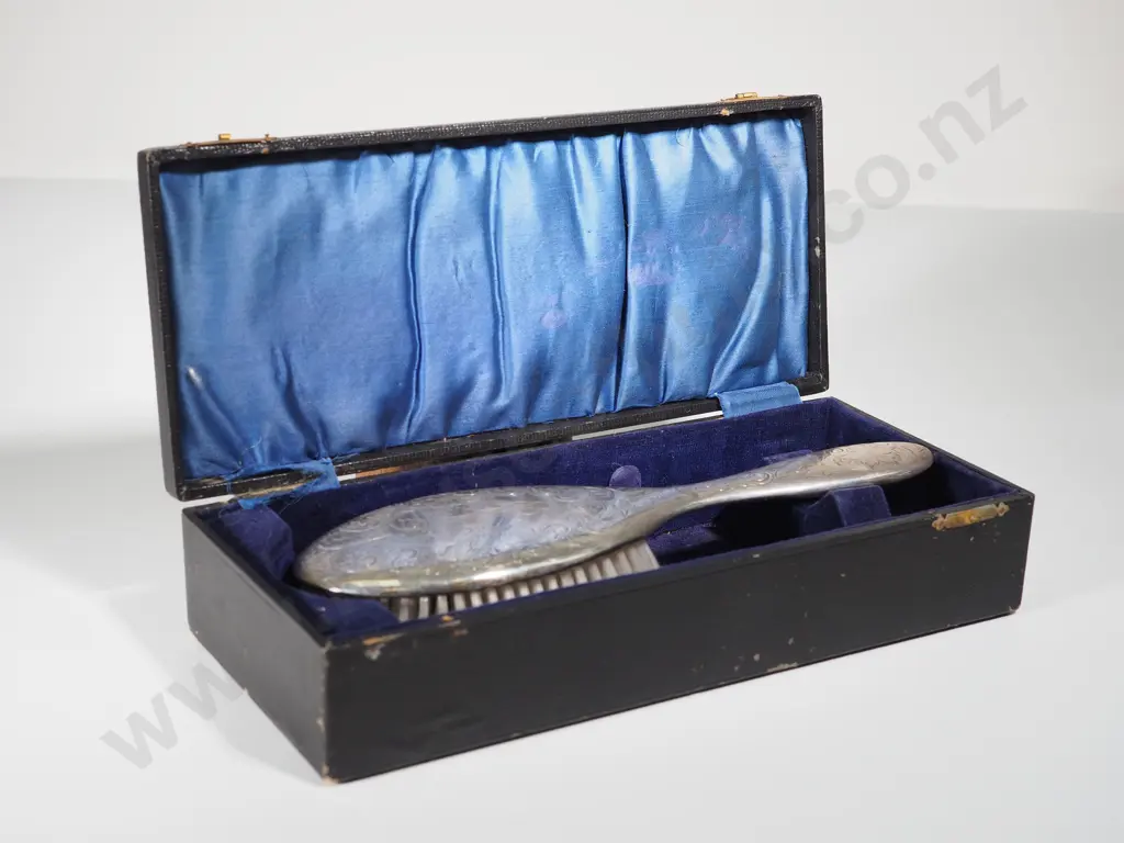 Cased Sterling Silver Hair Brush Image 1++