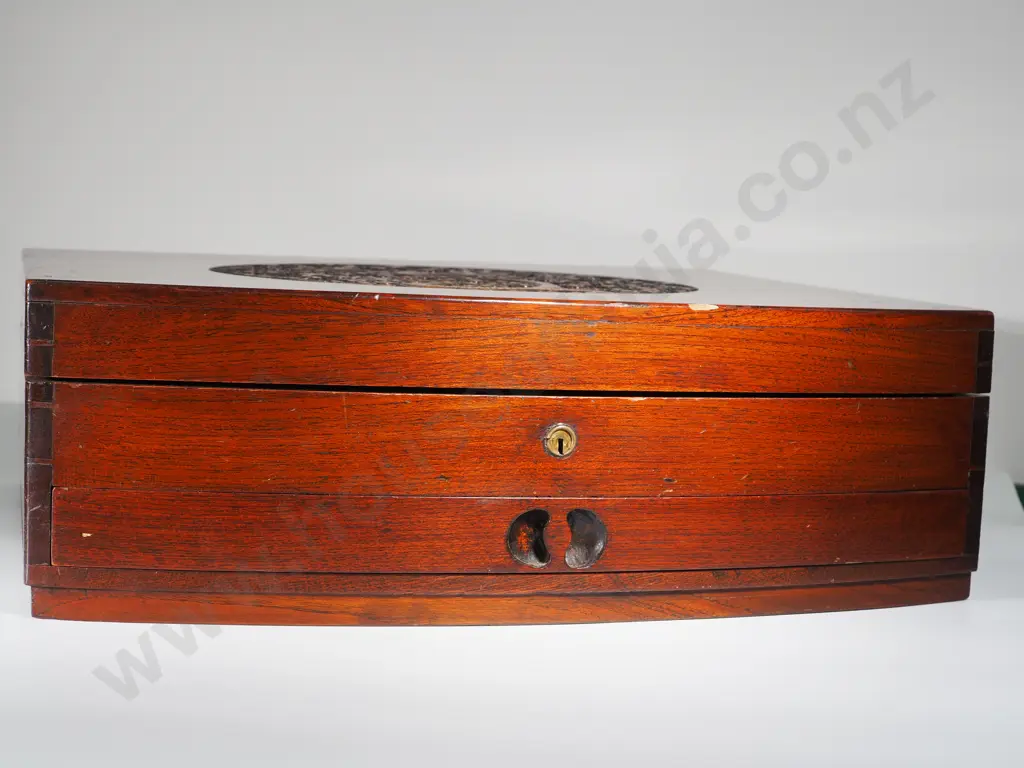 Large Oriental Cutlery Box Image 1++