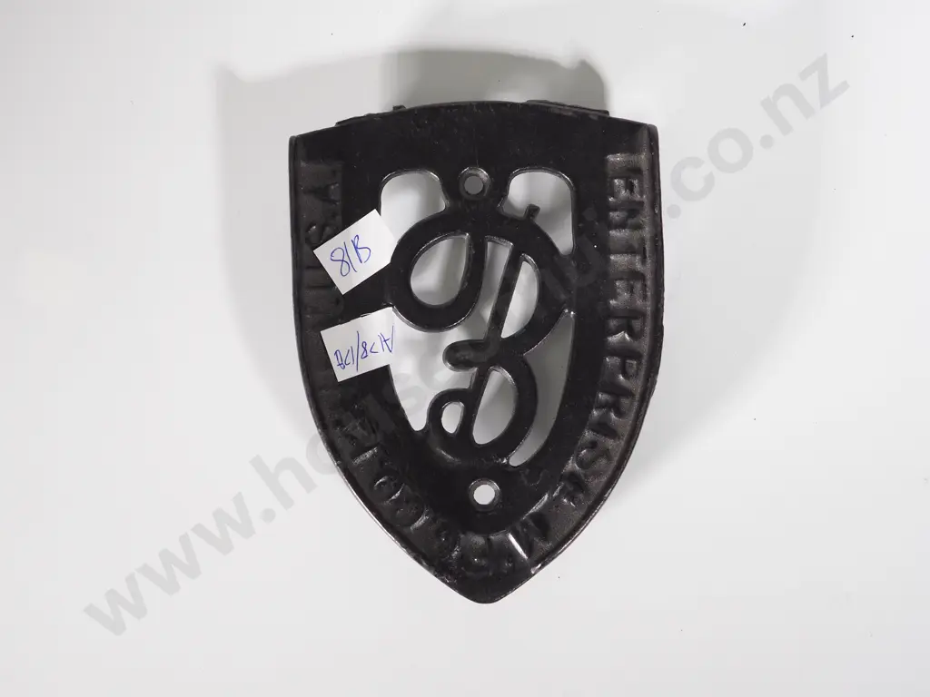 Iron Trivet Image 1++